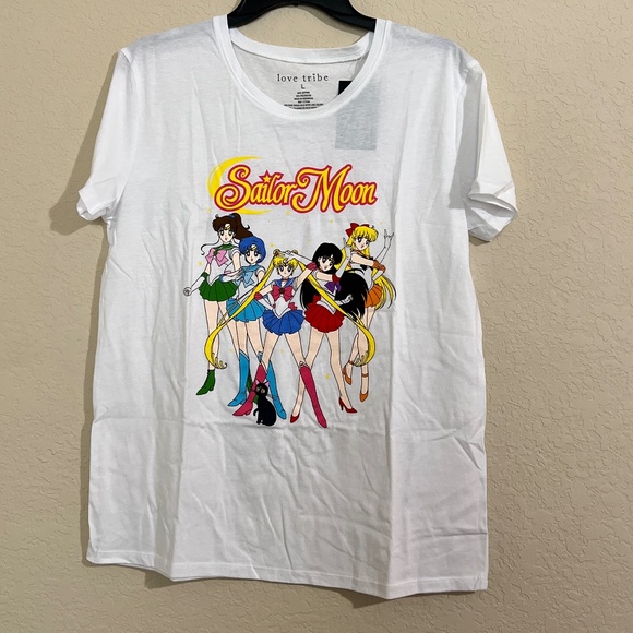 Sailor Moon Graphic Tee - Picture 1 of 3